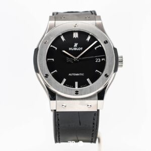 Classic Fusion Black Titanium 45mm LIKENEW (2026)